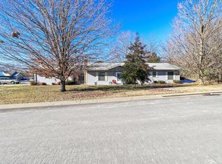 1901 Catalina Dr, West Plains, MO 65775