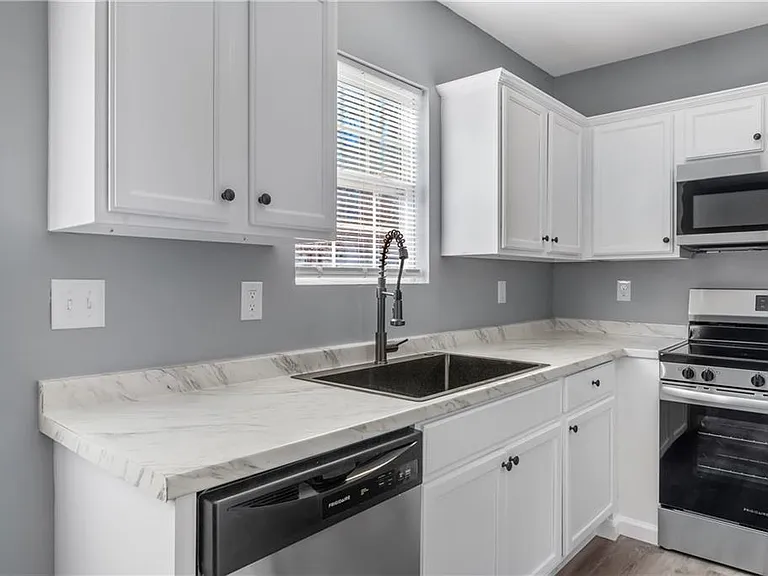 501 Pine Park St #D — Photo 10