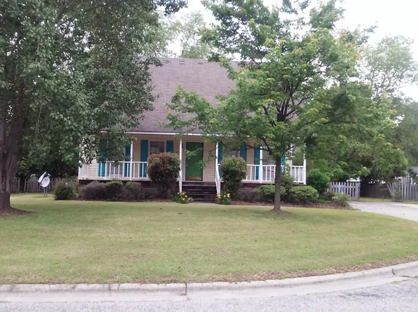 207 Oak Branches Cl, Winterville, NC 28590