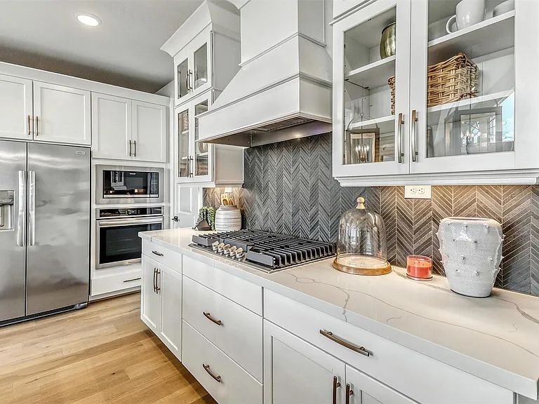 29703 Bur Creek Ln — Photo 4