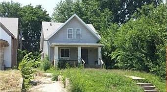 2nd image of 2332 Jackson Ave