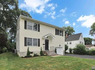327 White Ave, Northvale, NJ 07647