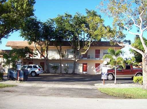 1st image of 823 NE 5th St APT 5
