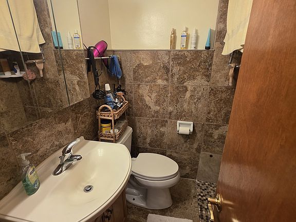 4th image of 2507 N Humboldt Blvd #5