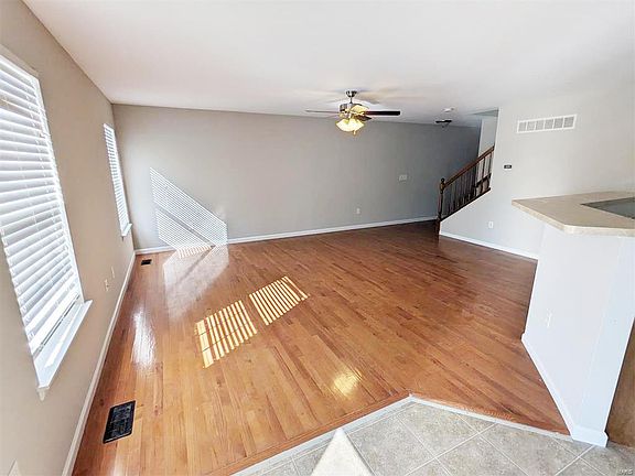 5th image of 873 Harbor Woods Dr