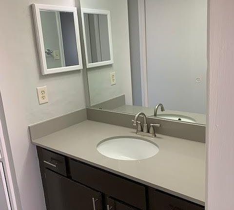 5th image of 400 Army Blvd #503