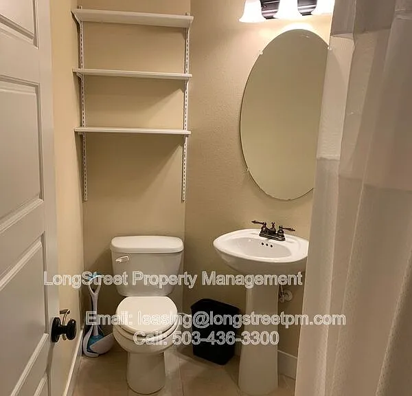 532 NE Sumner St #B — Photo 12