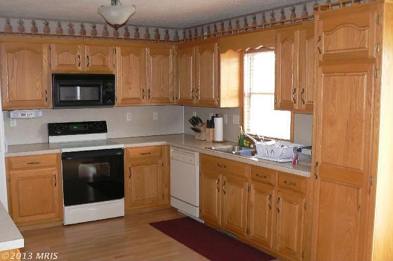 2nd image of 211 Colonial Dr