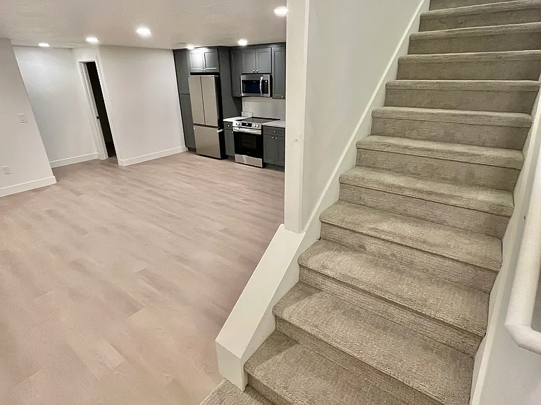 364 W Songbird Ln — Photo 2
