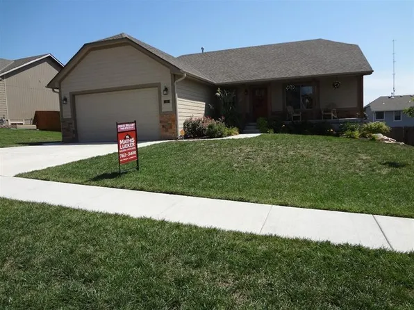 925 Kadence Ln, Junction City, KS 66441
