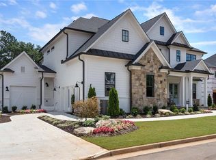 2757 Twisted Oak Ln, Marietta, GA 30066