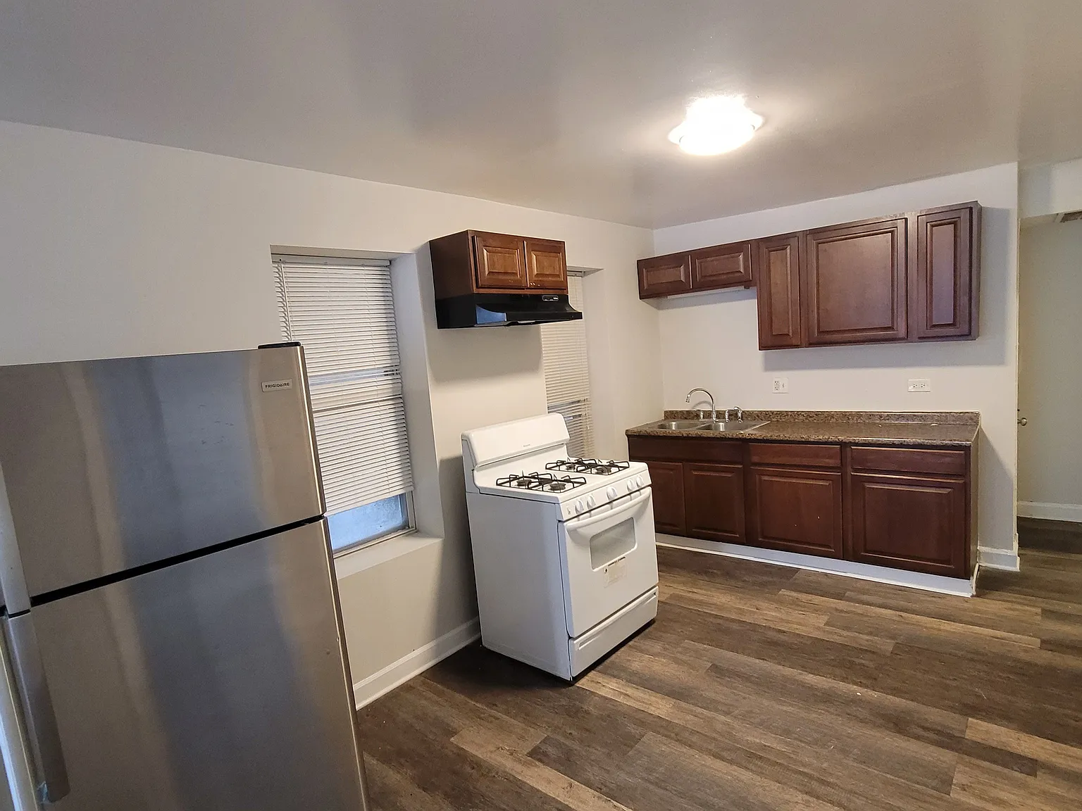 2 bed, $1,375 — Photo 4