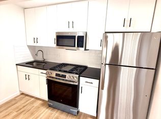 76-16 Grand Central Pkwy #Sr-4d, Forest Hills, NY 11375