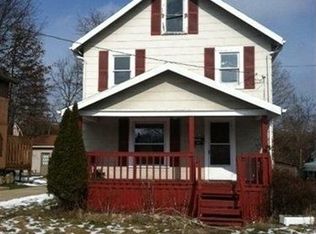 61 Elmwood Ave, Barberton, OH