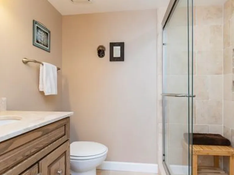 1214 S Potomac St — Photo 22