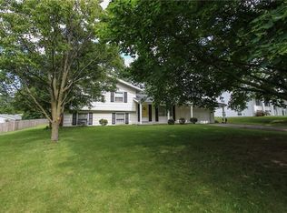 53 Stuyvesant Rd, Pittsford, NY 14534