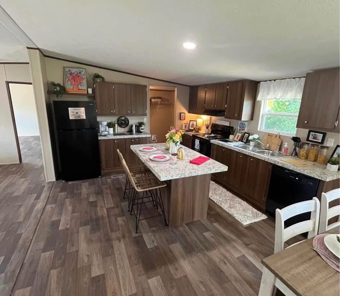 E Ridge Dr, Quinlan — Photo 2