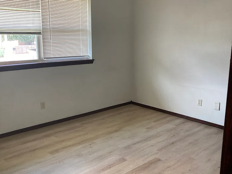 122 Palm St — Photo 11