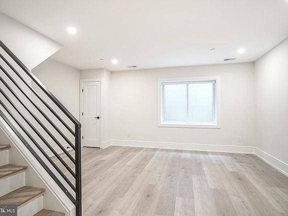 5th image of 2002 Renaissance Walk #2