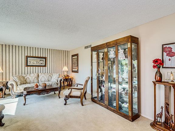 5th image of 3520 W Acapulco Ln