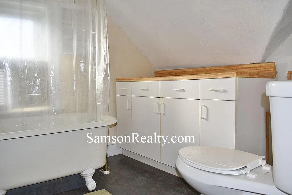 1 bed, $1,200 — Photo 4