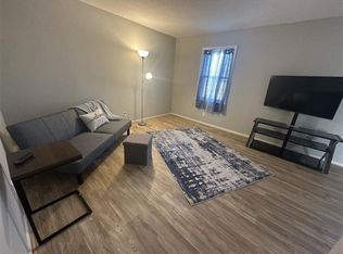 1100 S Main St #10B, Shamrock, TX 79079