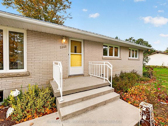 3rd image of 2345 Leeman Rd