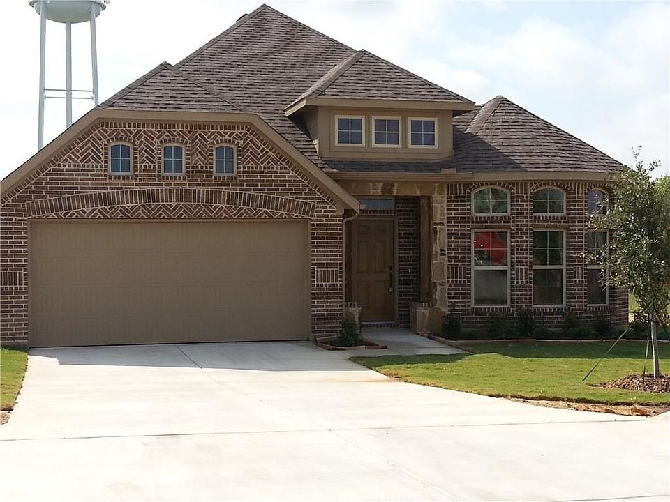 1st image of 2104 McCallister Dr