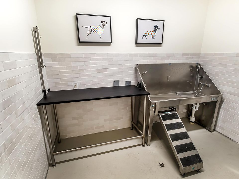 1st image of 3229 W Montague Ave #4113