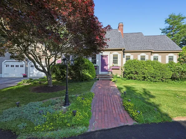 110 Chipper Hill Rd, Northbridge, MA 01534