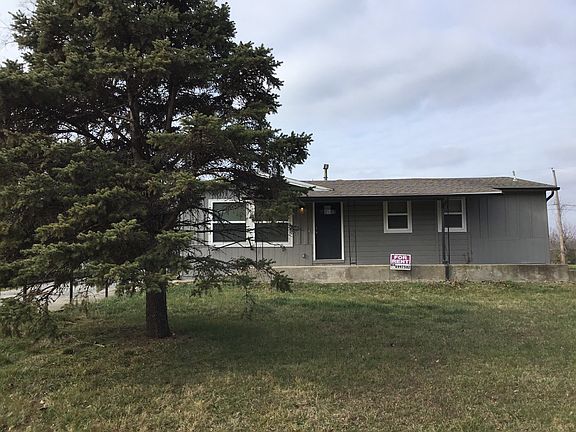 2nd image of 1643 NE Hardage Cir