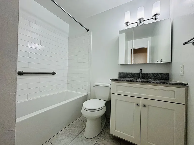 927AB - 410 Houston St. - DM — Photo 22