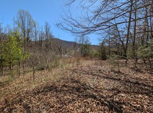 108 Smoke Rise Dr, Hayesville, NC 28904