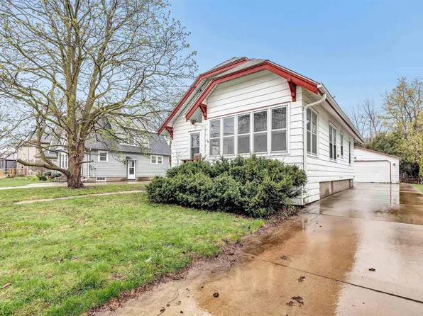 337 Elm St, Menasha, WI 54952