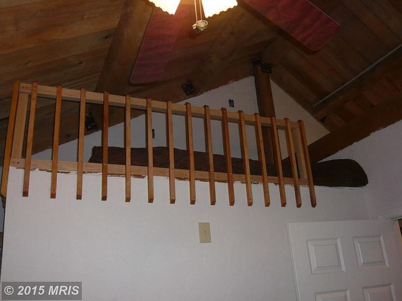 4th image of 125 Whitey Ln
