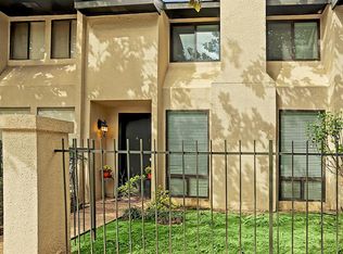 1116 Bering Dr APT 4, Houston, TX 77057