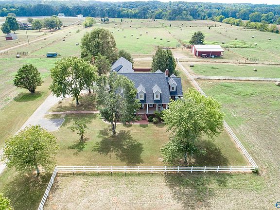2nd image of 2425 County Road 111