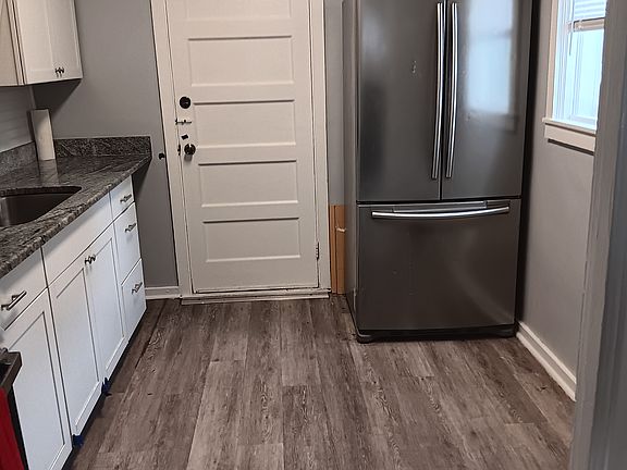 3rd image of 362 Lee Ave NE