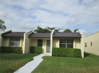 121 Lake Olive Dr #121, West Palm Beach, FL 33411