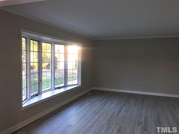 5th image of 1521 Bentwood Dr