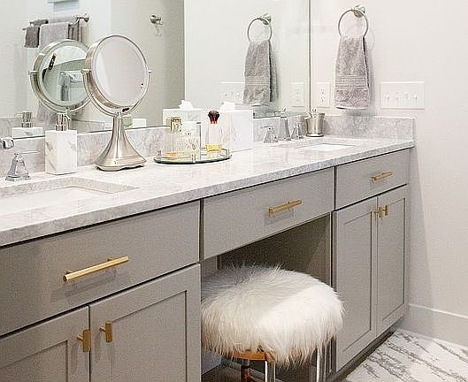 Master vanity 