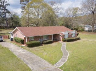 3001 Kent Dr, Phenix City, AL 36870
