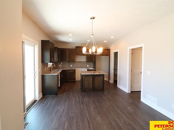 4th image of 2708 Brooks Hollow Dr