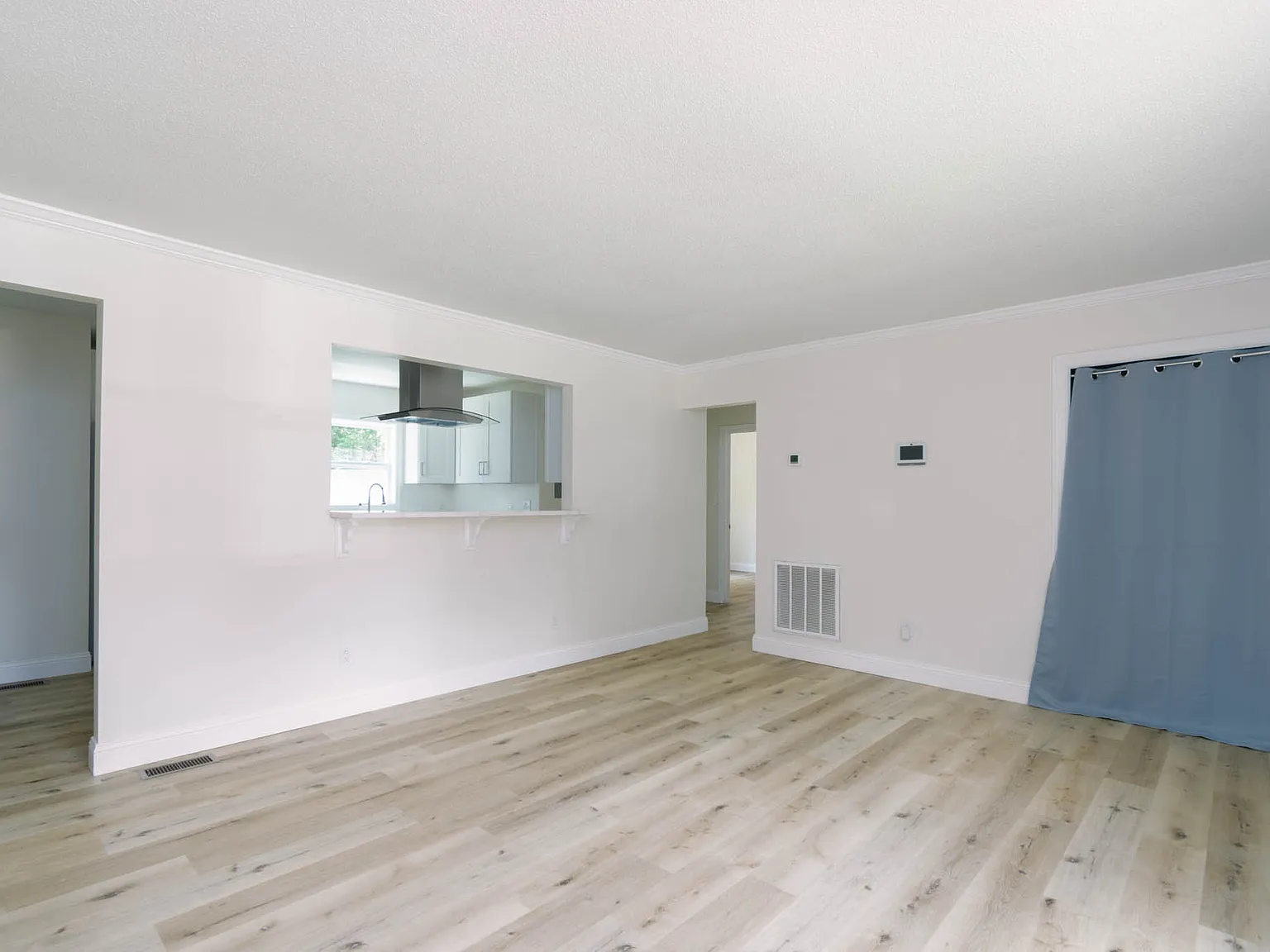 3 bed, 1008 sqft, $1,750 — Photo 4