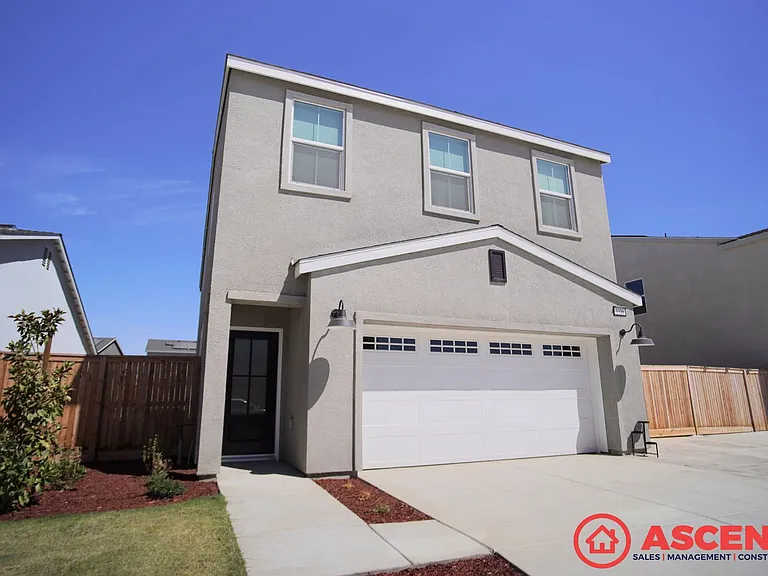 3316 Laurel Hill Ln — Photo 1