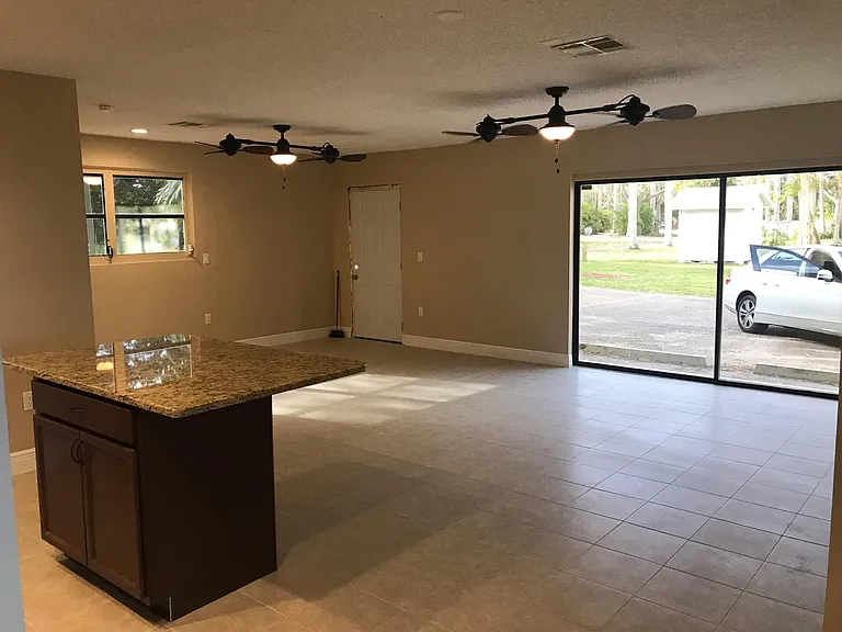 4305 Cypress Ln — Photo 11