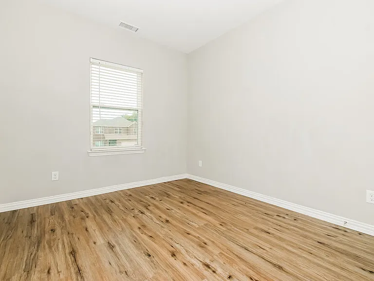 236 Teakwood Dr — Photo 15