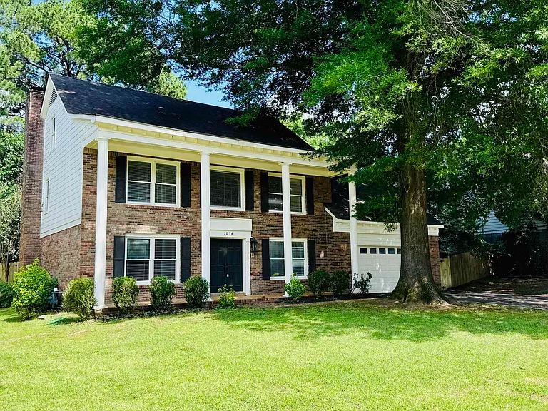 1834 Brierbrook Rd — Photo 1