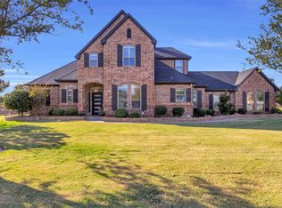 2200 Twin Creeks Ct, Pilot Point, TX 76258