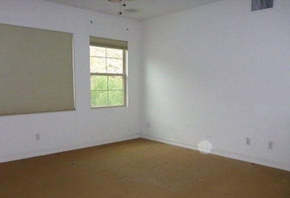3rd image of 1674 Venice Ave